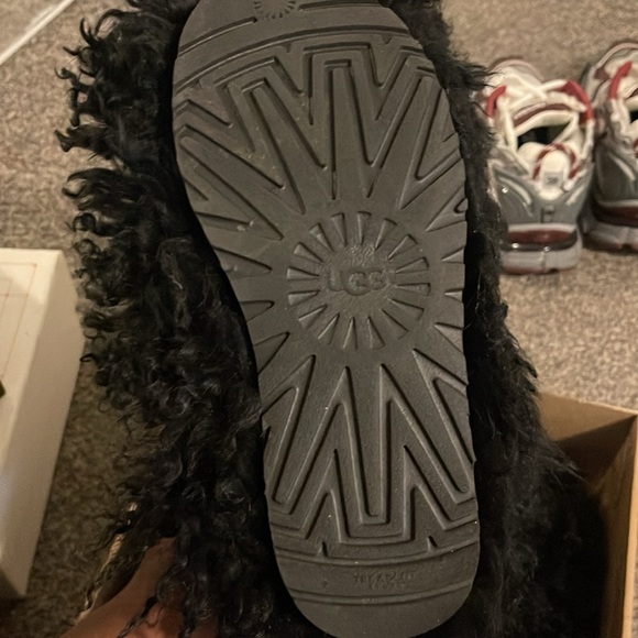 UGGs Mongolian boots - Picture 3 of 5